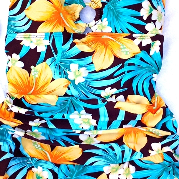 Custom Luaa Dress - Picture 3 of 8